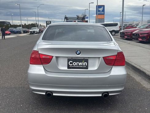 Used 2011 BMW 335i Sedan image 6