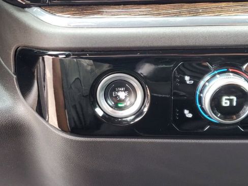 Used 2024 GMC Sierra 1500 SLE image 26