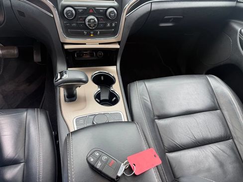 Used 2014 Jeep Grand Cherokee Limited AWD/4WD image 32