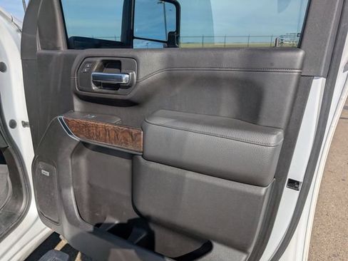 Used 2020 GMC Sierra 3500 Denali image 5