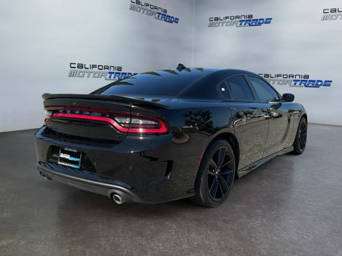 Used 2023 Dodge Charger GT w/ Plus Group RWD image 5