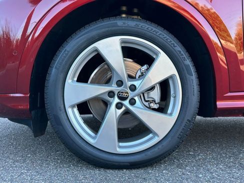 New 2025 Audi Q5 Prestige image 40