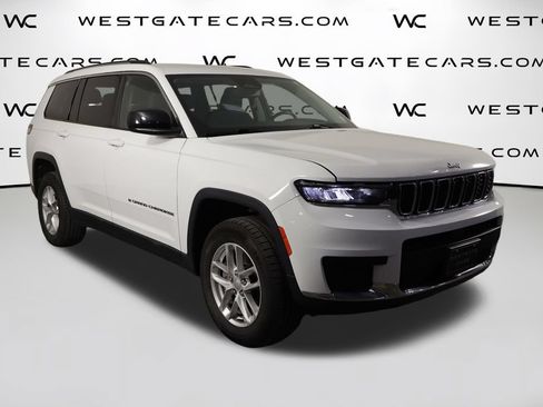 Used 2022 Jeep Grand Cherokee L Laredo w/ Luxury Tech Group I AWD/4WD image 42