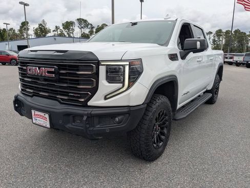 Used 2023 GMC Sierra 1500 AT4X image 8