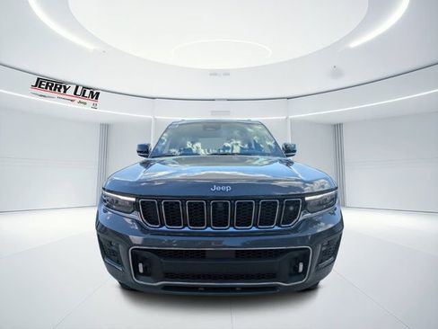 New 2025 Jeep Grand Cherokee L Overland w/ Advanced Protech Group III image 7