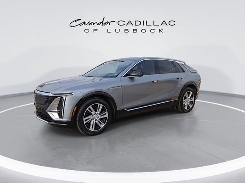 Certified 2024 Cadillac Lyriq Tech AWD/4WD image 4