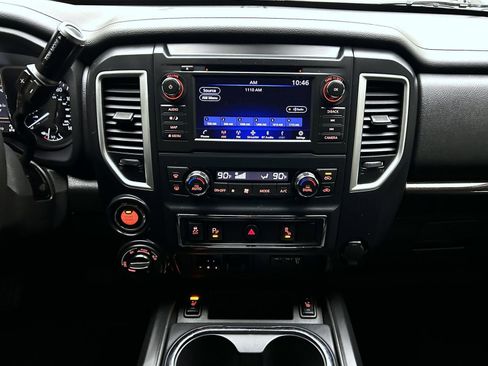 Used 2019 Nissan Titan SV w/ SV Convenience Package image 13
