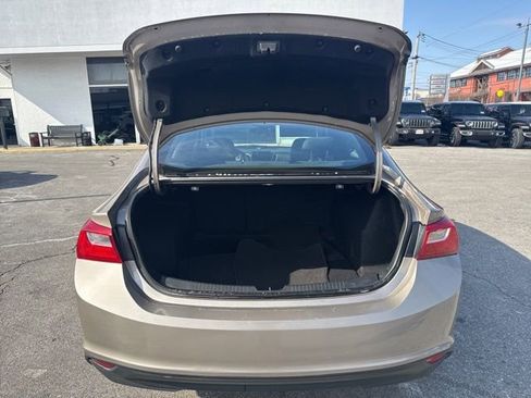 Used 2023 Chevrolet Malibu LT image 24