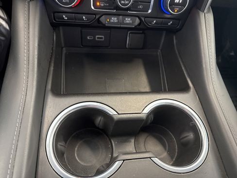 Used 2021 Chevrolet Tahoe LT image 11