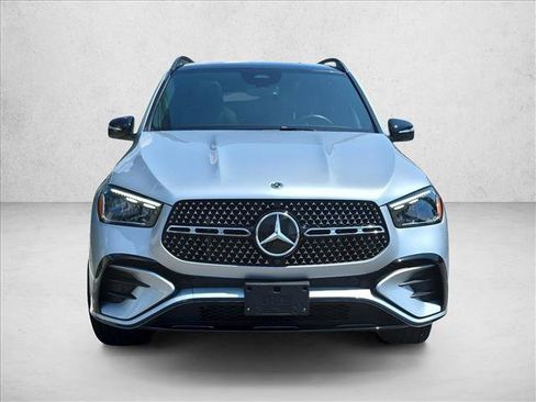 Used 2025 Mercedes-Benz GLE 350 4MATIC image 2