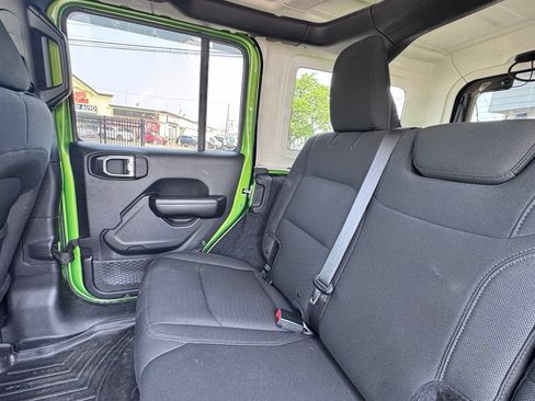 Certified 2018 Jeep Wrangler Unlimited Sport S AWD/4WD image 17
