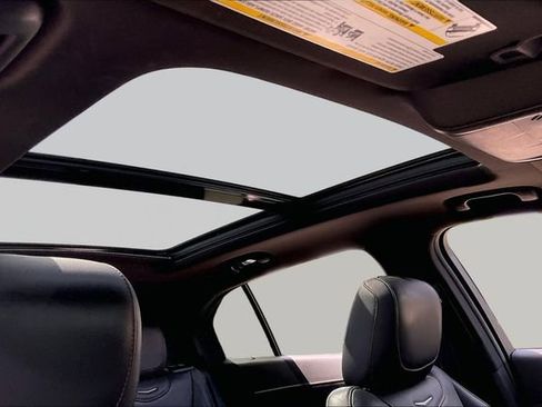 Used 2019 Cadillac XT4 Sport FWD image 19