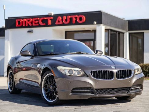 Used 2011 BMW Z4 sDrive30i RWD image 11
