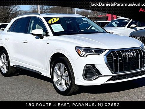 Used 2024 Audi Q3 2.0T Premium Plus image 9