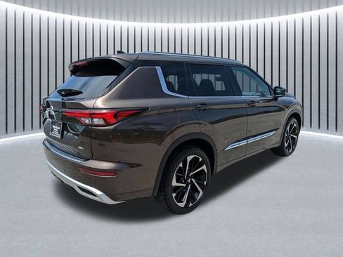 Used 2024 Mitsubishi Outlander SEL FWD image 4