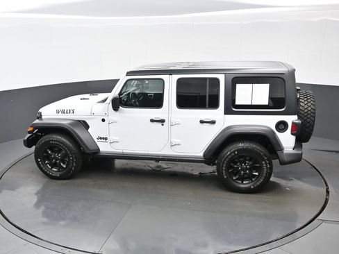 Used 2021 Jeep Wrangler Unlimited Sport AWD/4WD image 32