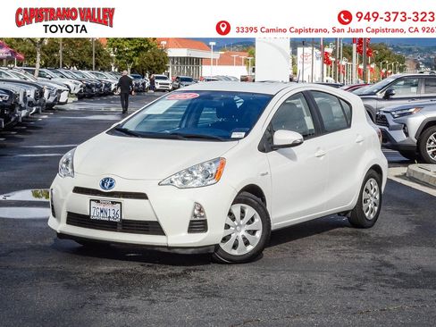 Used 2014 Toyota Prius C Two image 1