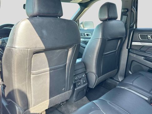 Used 2016 Ford Explorer Sport w/ Equipment Group 401A AWD/4WD image 18