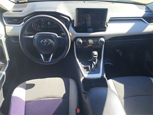 Used 2023 Toyota RAV4 XLE image 10
