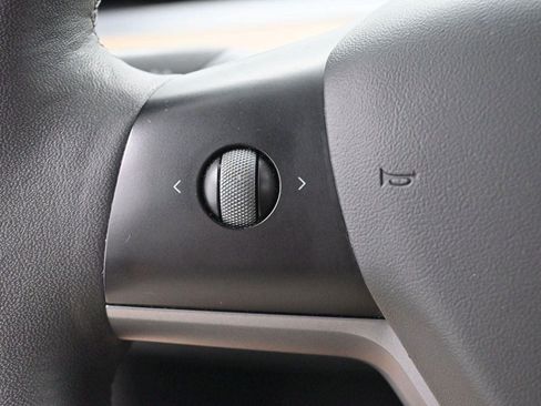 Used 2021 Tesla Model 3 Standard Range Plus RWD image 18