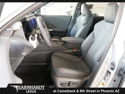 New 2026 Lexus TX 500h AWD image 2