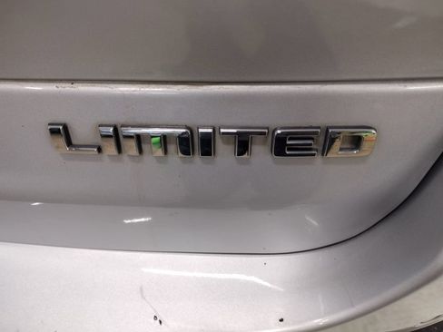 Used 2021 Jeep Grand Cherokee L Limited AWD/4WD image 14