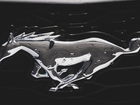 Used 2005 Ford Mustang GT image 16