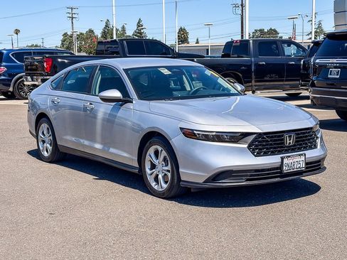 Used 2024 Honda Accord LX image 5