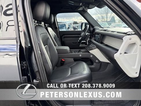 Used 2023 Land Rover Defender 110 S image 12