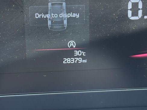 Used 2025 Kia Sportage LX FWD image 39