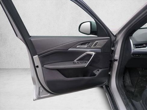 Used 2025 BMW X1 xDrive28i image 11