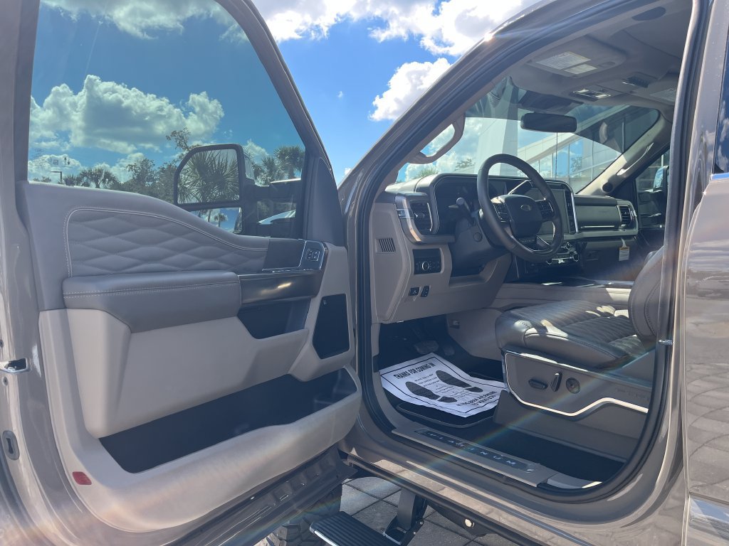 Used 2026 Ford F350 Platinum w/ Platinum Plus Package AWD/4WD image 16