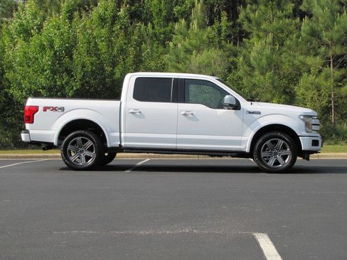Used 2020 Ford F150 Lariat w/ Equipment Group 502A Luxury AWD/4WD image 4