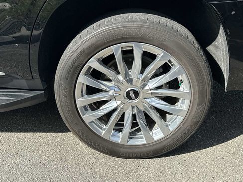 Certified 2023 Cadillac Escalade Premium Luxury RWD image 12