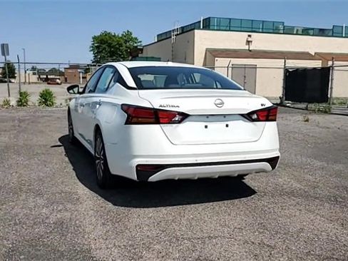 Used 2023 Nissan Altima 2.5 SV image 7