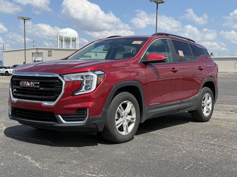 Used 2023 GMC Terrain SLE w/ Driver Convenience Package AWD/4WD image 8