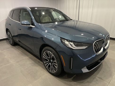 New 2026 BMW X3 xDrive30 image 3