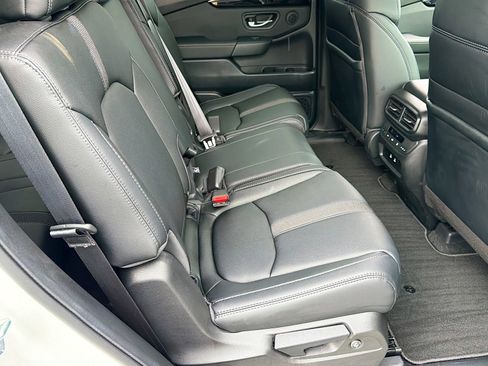 Used 2026 Honda Pilot EX-L image 27