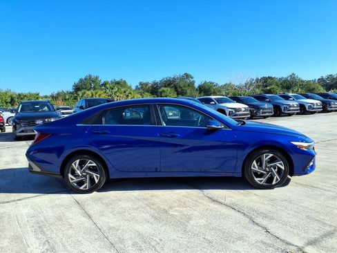 New 2026 Hyundai Elantra Limited image 5