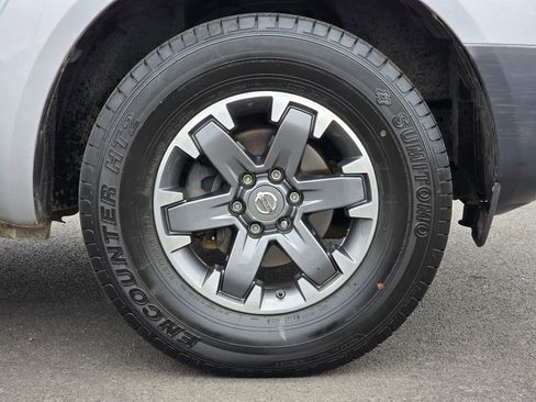 Used 2018 Nissan Frontier S RWD image 9