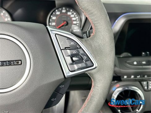 Used 2022 Chevrolet Camaro ZL1 image 17