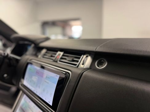 Used 2019 Land Rover Range Rover image 73