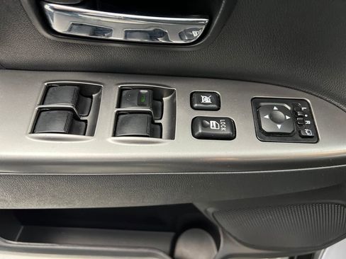 Used 2025 Mitsubishi Outlander Sport AWD image 12