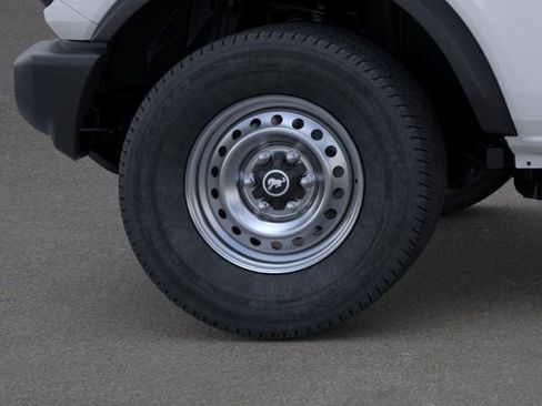 New 2025 Ford Bronco 4-Door image 21