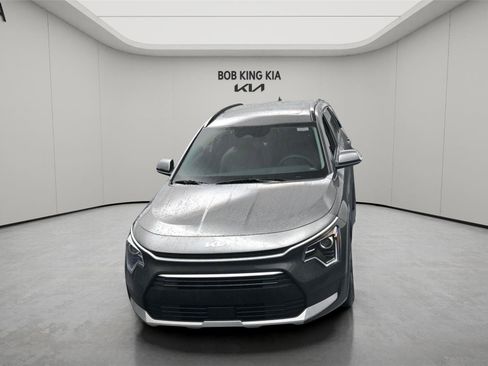 New 2026 Kia Niro EX w/ EX Premium Package FWD image 9