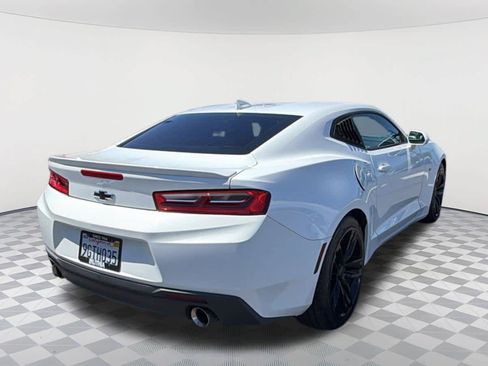 Used 2017 Chevrolet Camaro LT w/ RS Package RWD image 5