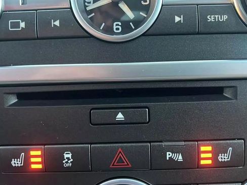 Used 2016 Land Rover LR4 HSE image 30