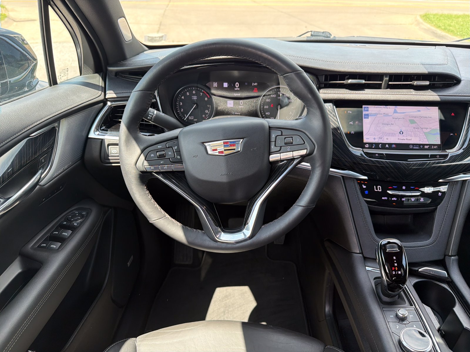 Used 2023 Cadillac XT6 Premium Luxury w/ Technology Package AWD/4WD image 14