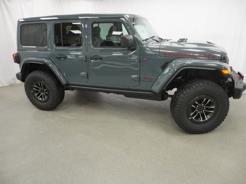 New 2026 Jeep Wrangler Unlimited Rubicon AWD/4WD image 9