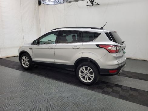 Used 2018 Ford Escape SE w/ SE Sync 3 Package FWD image 3